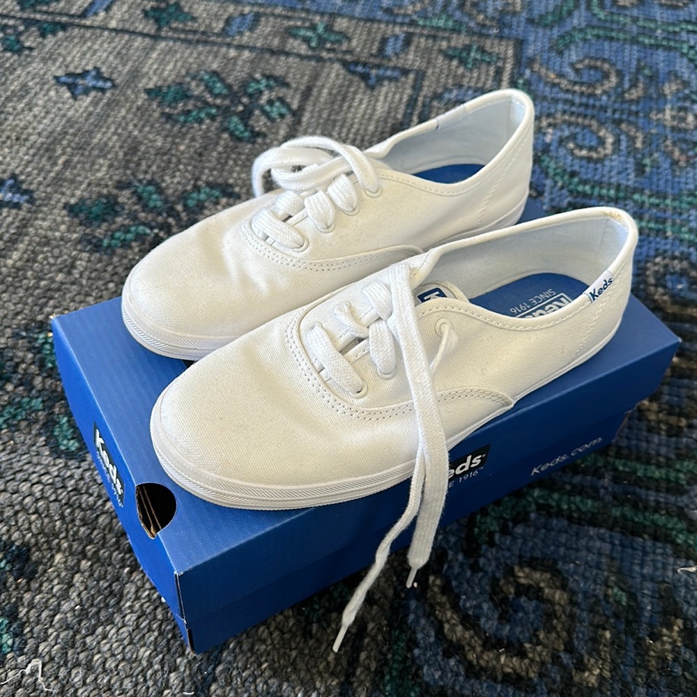 White Keds worn once. Euro 36 (women’s 6 ) girls size 4